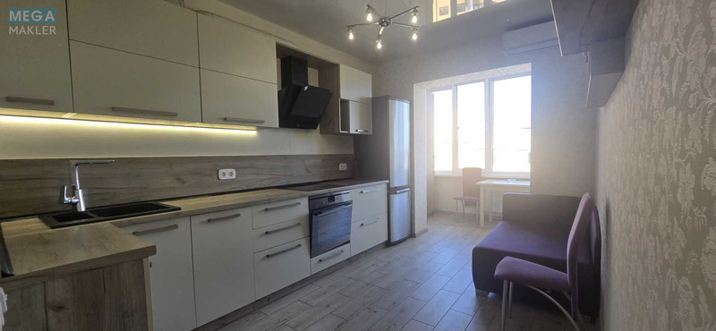 Продаж 2 кімнатної квартири (65/31/16), 11 пов. 11 пов. будинку, <a class="location-link" href="/petropavlovskaya-borshagovka/" title="Недвижимость Петропавлівська Борщагівка">Петропавлівська Борщагівка</a>, Соборна, 10-г (изображение 1)