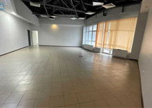 Оренда комерційної нерухомості, 150&nbsp;кв.м, под магазин