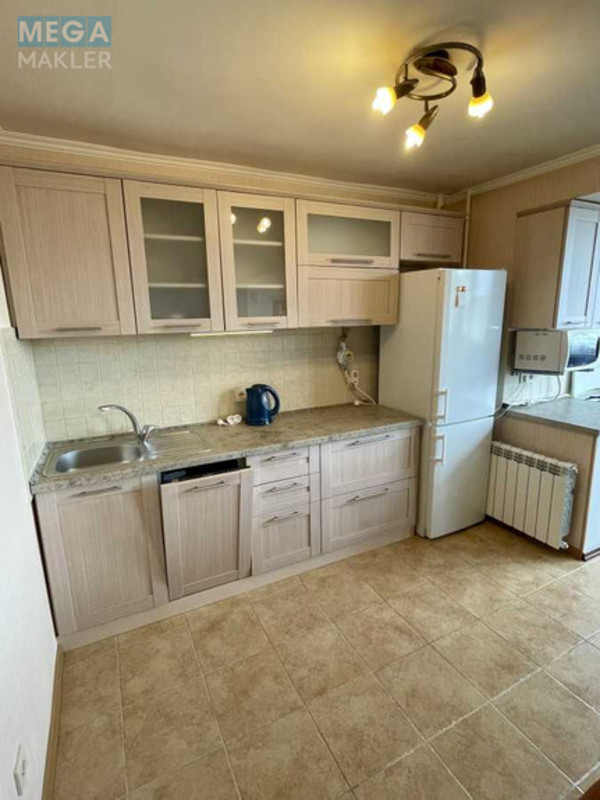 Оренда 2 кімнатної квартири, <a class="location-link" href="/kiev/" title="Недвижимость Київ">Київ</a>, <a class="location-link" href="/kiev/solomenskij/" title="Недвижимость Солом'янський район">Солом'янський р-н</a>, Юліуса Фучика вул., 13 (изображение 1)