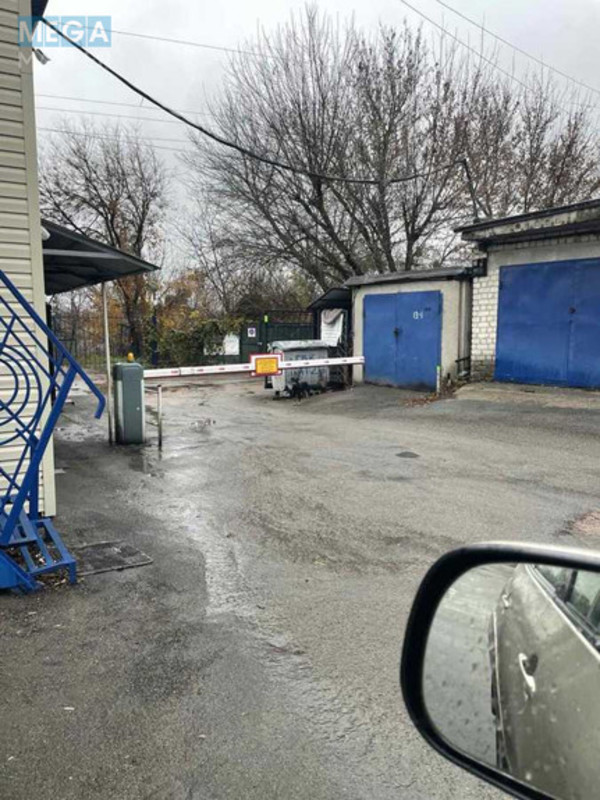 Продаж комерційної нерухомості, 37&nbsp;кв.м, <a class="location-link" href="/kiev/" title="Недвижимость Київ">Київ</a>, <a class="location-link" href="/kiev/solomenskij/" title="Недвижимость Солом'янський район">Солом'янський р-н</a>, Клиническая ул., 25 (изображение 1)