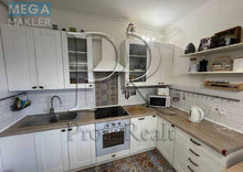 Продаж 1 кімнатної квартири (42/15/11), 23 пов. 26 пов. будинку