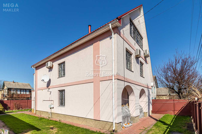 Продаж дома, 5&nbsp;поверхів, 173&nbsp;кв.м, 5&nbsp;кімнат, ділянка 5&nbsp;соток, <a class="location-link" href="/kiev/" title="Недвижимость Київ">Київ</a>, <a class="location-link" href="/kiev/darnickij/" title="Недвижимость Дарницький район">Дарницький р-н</a>, 1-а Садова вул., 3 (изображение 1)