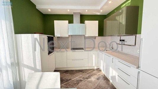 Продаж 2 кімнатної квартири (79,4/39,6/14,5), 15 пов. 17 пов. будинку, <a class="location-link" href="/kiev/" title="Недвижимость Київ">Київ</a>, <a class="location-link" href="/kiev/goloseevskij/" title="Недвижимость Голосіївський район">Голосіївський р-н</a>, Василя Касіяна вул., 2/1 (изображение 1)