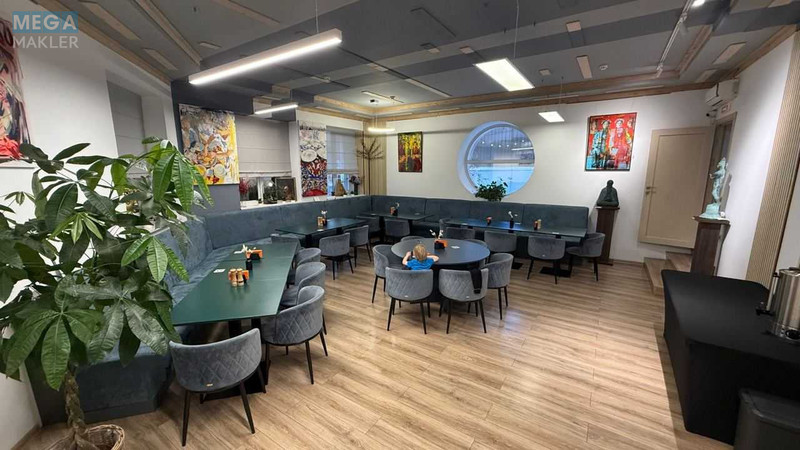 Оренда окремої будівлі/побудови, 850&nbsp;кв.м, <a class="location-link" href="/kiev/" title="Недвижимость Київ">Київ</a>, <a class="location-link" href="/kiev/pecherskij/" title="Недвижимость Печерський район">Печерський р-н</a>, Старонаводницька вул., 4в (изображение 1)