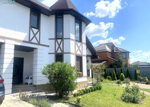 Продаж дома, 2&nbsp;поверху, 221&nbsp;кв.м, 5&nbsp;кімнат, ділянка 15&nbsp;соток