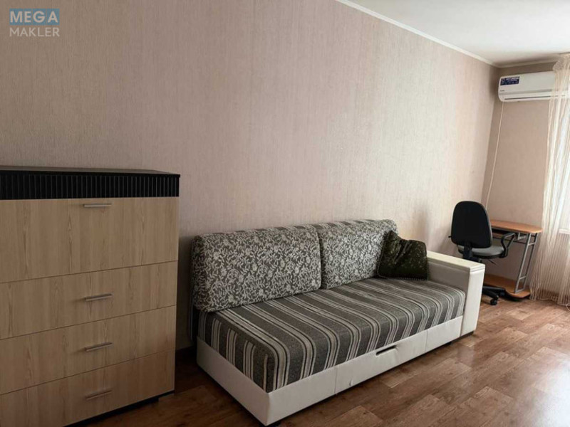 Оренда 1 кімнатної квартири, <a class="location-link" href="/kiev/" title="Недвижимость Київ">Київ</a>, <a class="location-link" href="/kiev/dneprovskij/" title="Недвижимость Дніпровський район">Дніпровський р-н</a>, Хорольська вул., 1а (изображение 1)