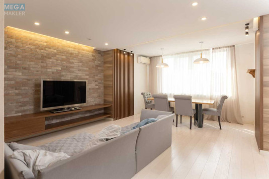 Оренда 4 кімнатні квартири, <a class="location-link" href="/kiev/" title="Недвижимость Київ">Київ</a>, <a class="location-link" href="/kiev/darnickij/" title="Недвижимость Дарницький район">Дарницький р-н</a>, Княжий Затон вул., 21 (изображение 1)