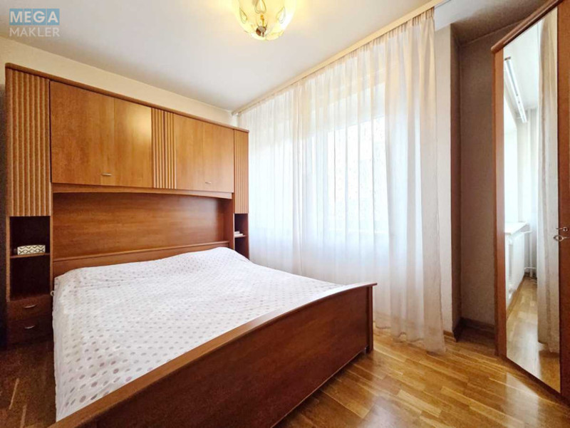 Оренда 2 кімнатної квартири, <a class="location-link" href="/kiev/" title="Недвижимость Київ">Київ</a>, <a class="location-link" href="/kiev/goloseevskij/" title="Недвижимость Голосіївський район">Голосіївський р-н</a>, Антоновича вул., 91/14 (изображение 1)