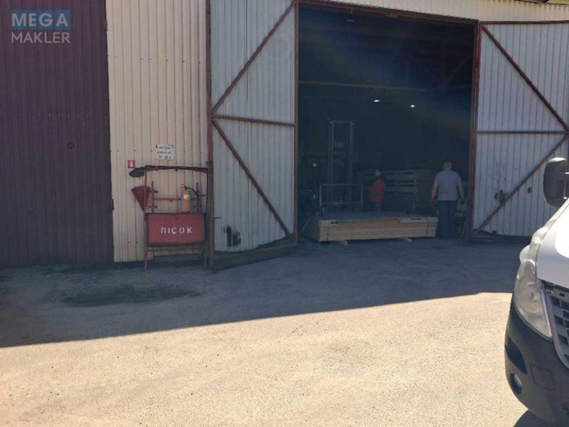 Оренда комерційної нерухомості, 1&nbsp;000&nbsp;кв.м, под склад, <a class="location-link" href="/kiev/" title="Недвижимость Київ">Київ</a>, <a class="location-link" href="/kiev/darnickij/" title="Недвижимость Дарницький район">Дарницький р-н</a>, Здолбуновская ул. (изображение 1)