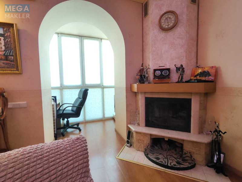 Оренда 2 кімнатної квартири, <a class="location-link" href="/kiev/" title="Недвижимость Київ">Київ</a>, <a class="location-link" href="/kiev/pecherskij/" title="Недвижимость Печерський район">Печерський р-н</a>, Мечникова ул., 16 (изображение 1)