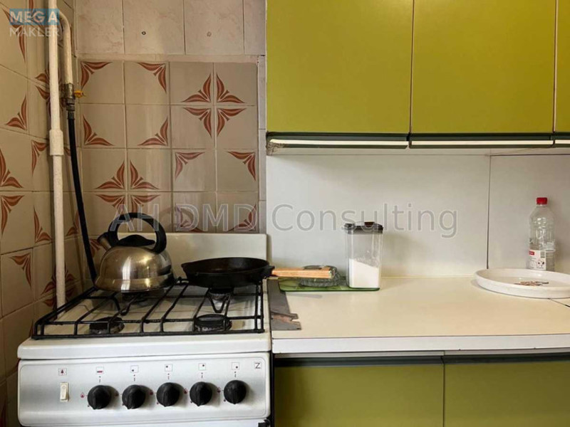 Продаж 2 кімнатної квартири (49,8/30,9/7,9), 5 пов. 9 пов. будинку, <a class="location-link" href="/kiev/" title="Недвижимость Київ">Київ</a>, <a class="location-link" href="/kiev/svyatoshinskij/" title="Недвижимость Святошинський район">Святошинський р-н</a>, Зодчих ул., 66 (изображение 1)