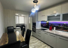 Продаж 3 кімнатної квартири (88/48/22), 6 пов. 16 пов. будинку