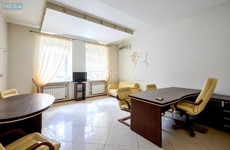 Продаж 2 кімнатної квартири (60/45/5), 1 пов. 5 пов. будинку, <a class="location-link" href="/kiev/" title="Недвижимость Київ">Київ</a>, <a class="location-link" href="/kiev/pecherskij/" title="Недвижимость Печерський район">Печерський р-н</a>, Шелковичная ул., 18б (изображение 1)