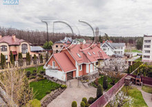 Продаж дома, 2&nbsp;поверху, 249&nbsp;кв.м, 4&nbsp;кімнати, ділянка 8&nbsp;соток