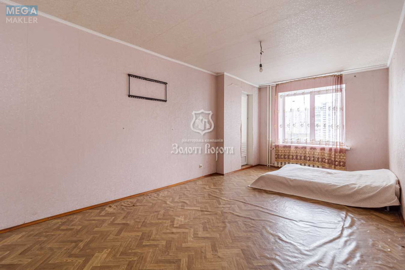Продаж 3 кімнатної квартири (101/56/13), 5 пов. 18 пов. будинку, <a class="location-link" href="/kiev/" title="Недвижимость Київ">Київ</a>, <a class="location-link" href="/kiev/darnickij/" title="Недвижимость Дарницький район">Дарницький р-н</a>, Анни Ахматової вул., 16б (изображение 1)
