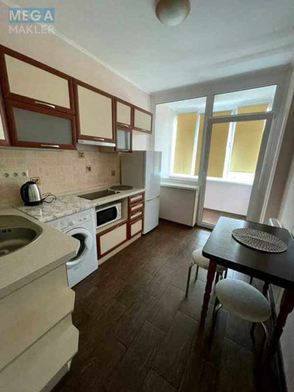 Оренда 1 кімнатної квартири, <a class="location-link" href="/kiev/" title="Недвижимость Київ">Київ</a>, <a class="location-link" href="/kiev/obolonskij/" title="Недвижимость Оболонський район">Оболонський р-н</a>, Богатырская ул., 6А (изображение 1)