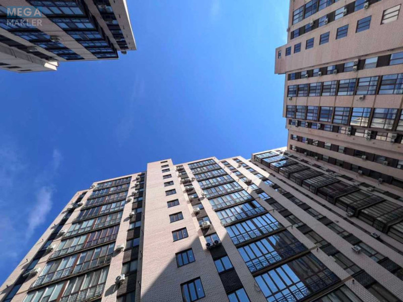 Продаж 2 кімнатної квартири (70/33/21), 4 пов. 11 пов. будинку, <a class="location-link" href="/cherkassi/" title="Недвижимость Черкаси">Черкаси</a>, <a class="location-link" href="/cherkassi/pridneprovskij/" title="Недвижимость Придніпровський район">Придніпровський р-н</a>, Героїв Дніпра, 4 (изображение 1)