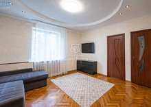 Продаж 2 кімнатної квартири (35,6/22,9/5,3), 1 пов. 3 пов. будинку