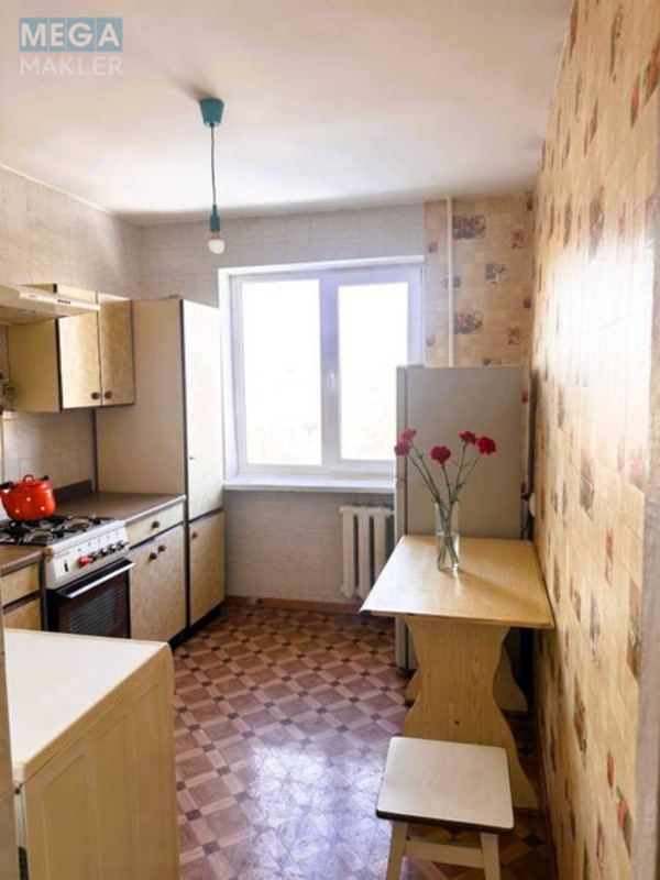 Продаж 2 кімнатної квартири (46/30/7), 6 пов. 9 пов. будинку, <a class="location-link" href="/kiev/" title="Недвижимость Київ">Київ</a>, <a class="location-link" href="/kiev/solomenskij/" title="Недвижимость Солом'янський район">Солом'янський р-н</a>, Гарматна вул., 28 (изображение 1)