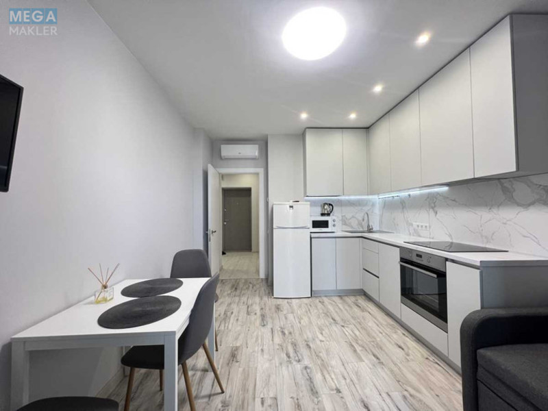 Оренда 1 кімнатної квартири, <a class="location-link" href="/kiev/" title="Недвижимость Київ">Київ</a>, <a class="location-link" href="/kiev/dneprovskij/" title="Недвижимость Дніпровський район">Дніпровський р-н</a>, Микільсько-Слобідська вул., 10 (изображение 1)