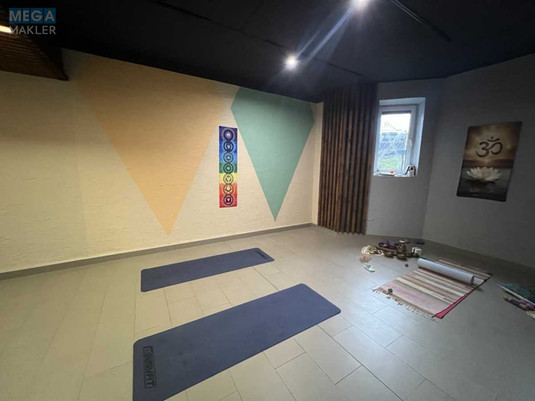 Оренда комерційної нерухомості, 35&nbsp;кв.м, под офис, <a class="location-link" href="/petrovskoe-selo-kv-kievo-svyatoshinskij-rajon/" title="Недвижимость Петрівське">Петрівське</a>, Теплична, 38 (изображение 1)