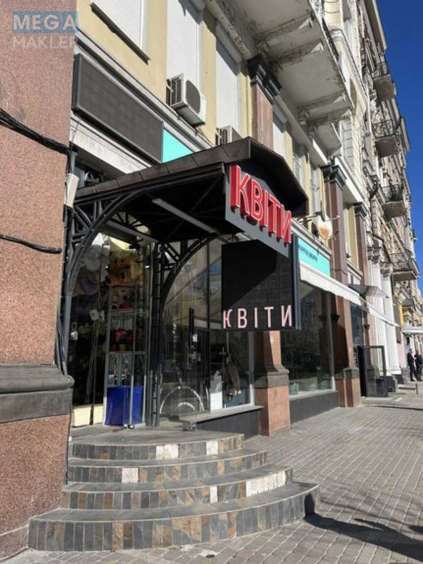 Продаж окремої будівлі/побудови, 505&nbsp;кв.м, <a class="location-link" href="/kiev/" title="Недвижимость Київ">Київ</a>, <a class="location-link" href="/kiev/pecherskij/" title="Недвижимость Печерський район">Печерський р-н</a>, Толстого Льва пл. (изображение 1)