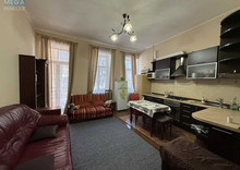 Продаж 2 кімнатної квартири (53/25/20), 2 пов. 4 пов. будинку