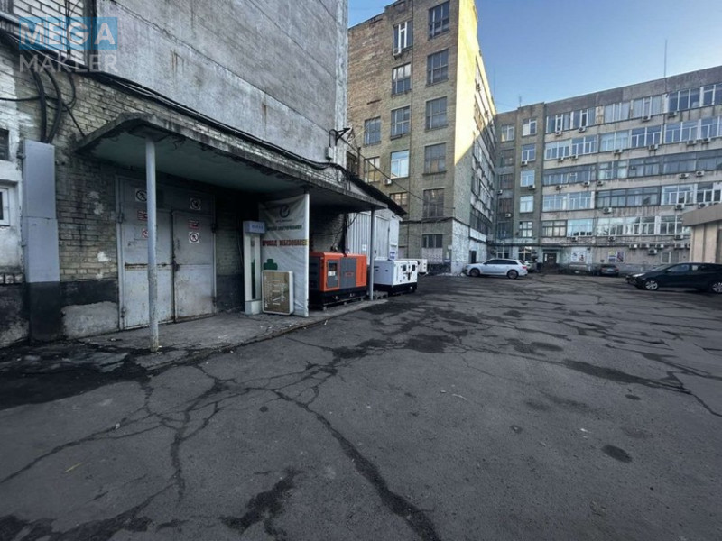 Продаж приміщення у нежитловому будинку, под магазин-офис-склад-производство, нормальне сост., <a class="location-link" href="/kiev/" title="Недвижимость Київ">Київ</a>, <a class="location-link" href="/kiev/obolonskij/" title="Недвижимость Оболонський район">Оболонський р-н</a>, Бандери проспект 21 ( <img src="https://megamakler.com.ua/metro/0000ff.gif" alt="" class="metro" /> м. Петровка, 3 хвилини ) (изображение 1)