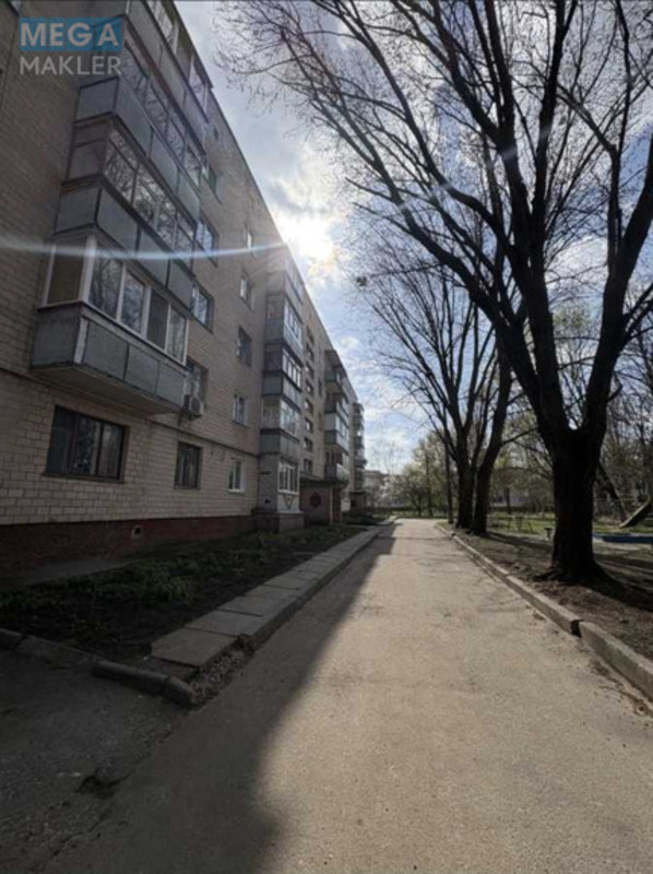 Продаж 3 кімнатної квартири (65/43/6), 5 пов. 5 пов. будинку, <a class="location-link" href="/chernigov/" title="Недвижимость Чернігів">Чернігів</a>, <a class="location-link" href="/chernigov/desnyanskij/" title="Недвижимость Деснянський район">Деснянський р-н</a>, Доценко, 25в (изображение 1)