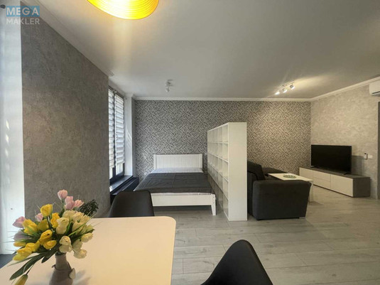 Оренда 1 кімнатної квартири, <a class="location-link" href="/kiev/" title="Недвижимость Київ">Київ</a>, <a class="location-link" href="/kiev/pecherskij/" title="Недвижимость Печерський район">Печерський р-н</a>, Антоновича вул., 74 (изображение 1)