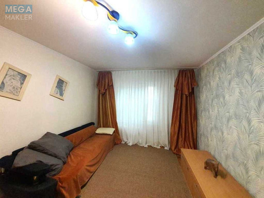 Продаж 2 кімнатної квартири (61,2/17,8/11,8), 1 пов. 16 пов. будинку, <a class="location-link" href="/kiev/" title="Недвижимость Київ">Київ</a>, <a class="location-link" href="/kiev/darnickij/" title="Недвижимость Дарницький район">Дарницький р-н</a>, Вишняковская ул., 7а (изображение 1)