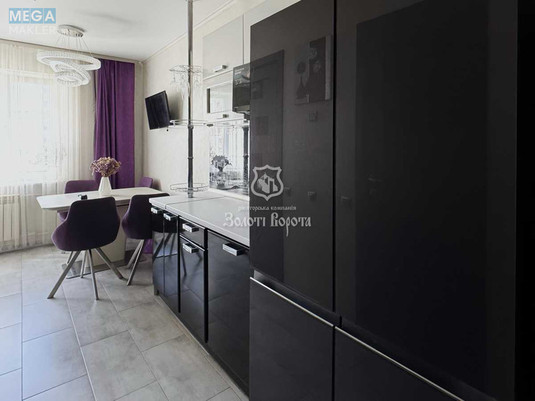 Продаж 3 кімнатної квартири (71,5/40,8/7,6), 6 пов. 9 пов. будинку, <a class="location-link" href="/brovary/" title="Недвижимость Бровари">Бровари</a>, Чорних Запорожців, 68а (изображение 1)