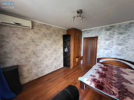 Оренда 3 кімнатної квартири, <a class="location-link" href="/kiev/" title="Недвижимость Київ">Київ</a>, <a class="location-link" href="/kiev/darnickij/" title="Недвижимость Дарницький район">Дарницький р-н</a>, Харківське шосе, 168є (изображение 1)