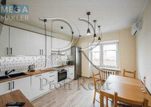 Продаж 1 кімнатної квартири (50/16/13), 16 пов. 18 пов. будинку