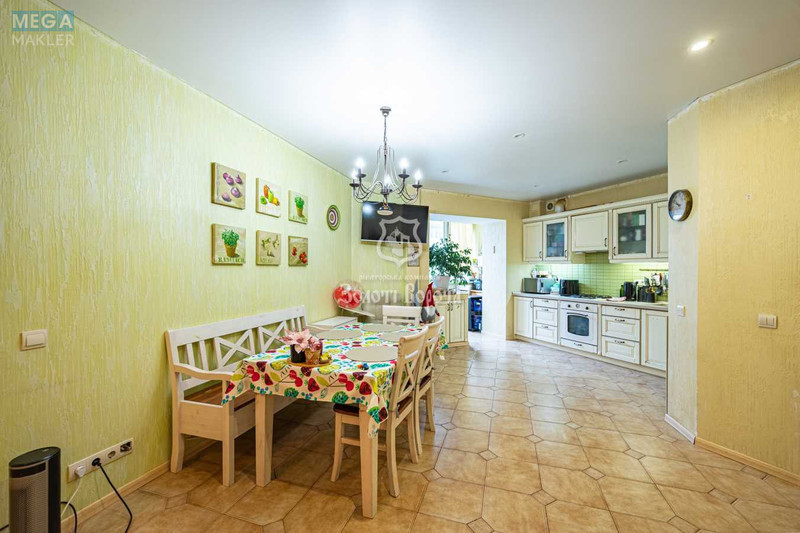 Продаж 2 кімнатної квартири (74,3/25/32,2), 2 пов. 5 пов. будинку, <a class="location-link" href="/chubinskoe/" title="Недвижимость Чубинське">Чубинське</a>, Погребняка вул., 14 (изображение 1)