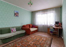 Продаж 1 кімнатної квартири (38/19/7,4), 4 пов. 9 пов. будинку