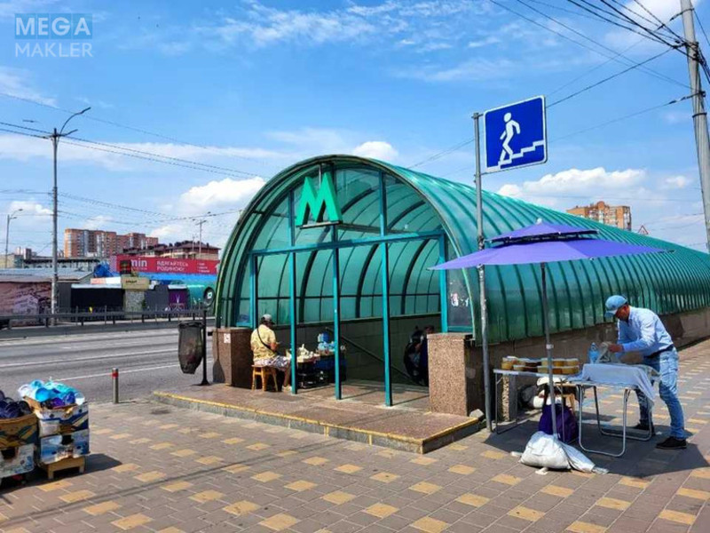 Оренда 2 кімнатної квартири, <a class="location-link" href="/kiev/" title="Недвижимость Київ">Київ</a>, <a class="location-link" href="/kiev/svyatoshinskij/" title="Недвижимость Святошинський район">Святошинський р-н</a>, Академіка Доброхотова вул., 15 (изображение 1)