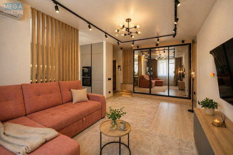 Продаж 3 кімнатної квартири (92,2/52/25), 11 пов. 12 пов. будинку, <a class="location-link" href="/sofievskaya-borshagovka/" title="Недвижимость Софіївська Борщагівка">Софіївська Борщагівка</a>, Чубинського, 8Б (изображение 1)