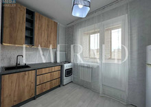 Продаж 1 кімнатної квартири (38,6/19,2/7,3), 7 пов. 9 пов. будинку