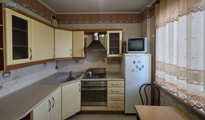 Оренда 3 кімнатної квартири, <a class="location-link" href="/kiev/" title="Недвижимость Київ">Київ</a>, <a class="location-link" href="/kiev/goloseevskij/" title="Недвижимость Голосіївський район">Голосіївський р-н</a>, Академіка Заболотного вул., 108 (изображение 1)