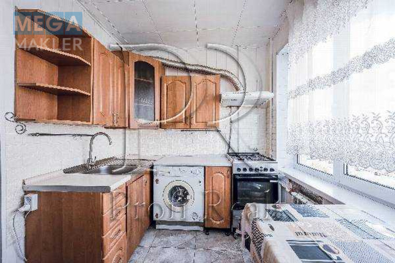 Продаж 3 кімнатної квартири (62/42/8), 8 пов. 9 пов. будинку, <a class="location-link" href="/kiev/" title="Недвижимость Київ">Київ</a>, <a class="location-link" href="/kiev/dneprovskij/" title="Недвижимость Дніпровський район">Дніпровський р-н</a>, Ватутіна Генерала проспект, 26В (изображение 1)