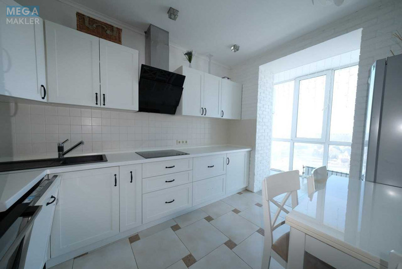 Продаж 1 кімнатної квартири (46/15/18), 10 пов. 10 пов. будинку, <a class="location-link" href="/kryukovshina/" title="Недвижимость Крюківщина">Крюківщина</a>, Жулянская, 1а (изображение 1)