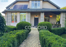 Продаж дома, 2&nbsp;поверху, 248&nbsp;кв.м, 5&nbsp;кімнат, ділянка 15&nbsp;соток