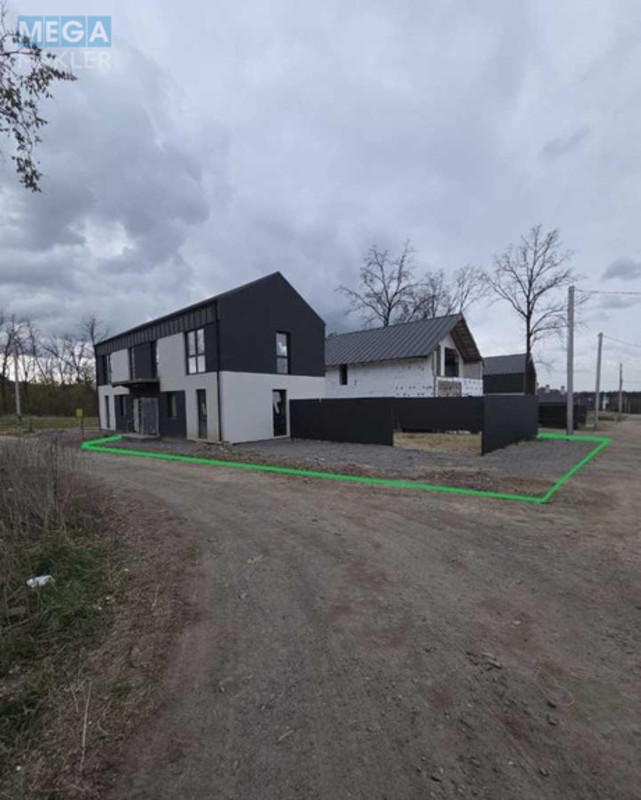 Продаж дома, 2&nbsp;поверху, 90&nbsp;кв.м, 3&nbsp;кімнати, ділянка 3&nbsp;сотки, <a class="location-link" href="/hotov/" title="Недвижимость Хотів">Хотів</a>, Молодіжна, 130 (изображение 1)