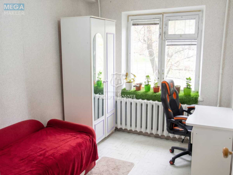Продаж 3 кімнатної квартири (48,9/32/6,4), 1 пов. 5 пов. будинку, <a class="location-link" href="/kiev/" title="Недвижимость Київ">Київ</a>, <a class="location-link" href="/kiev/dneprovskij/" title="Недвижимость Дніпровський район">Дніпровський р-н</a>, Соборності просп., 1а (изображение 1)