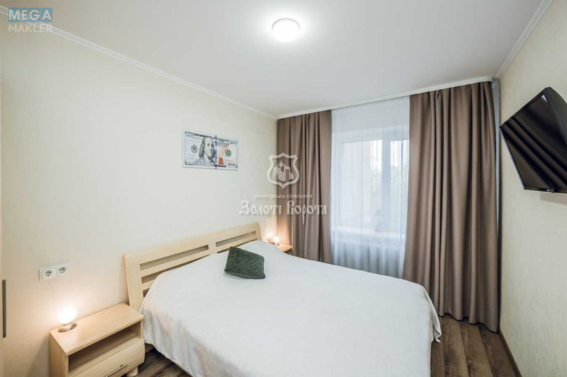 Продаж 3 кімнатної квартири (74/40/9,5), 3 пов. 17 пов. будинку, <a class="location-link" href="/kiev/" title="Недвижимость Київ">Київ</a>, <a class="location-link" href="/kiev/darnickij/" title="Недвижимость Дарницький район">Дарницький р-н</a>, Харківське шосе, 49 (изображение 1)