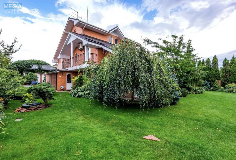 Продаж дома, 3&nbsp;поверху, 260&nbsp;кв.м, 6&nbsp;кімнат, ділянка 7&nbsp;соток, <a class="location-link" href="/kiev/" title="Недвижимость Київ">Київ</a>, <a class="location-link" href="/kiev/darnickij/" title="Недвижимость Дарницький район">Дарницький р-н</a>, Святищенська вул. (изображение 1)