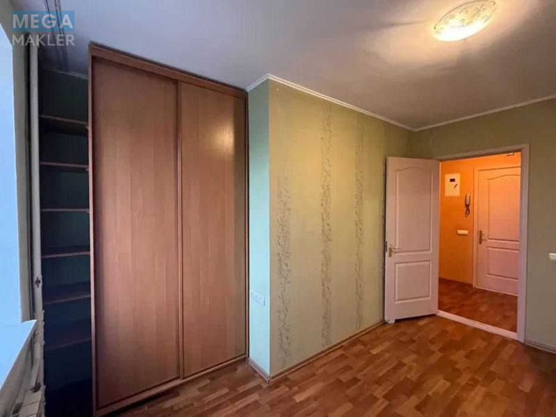 Продаж 2 кімнатної квартири (47,5/?/7,5), 6 пов. 9 пов. будинку, <a class="location-link" href="/kiev/" title="Недвижимость Київ">Київ</a>, <a class="location-link" href="/kiev/pecherskij/" title="Недвижимость Печерський район">Печерський р-н</a>, Менделеева ул., 12 (изображение 1)