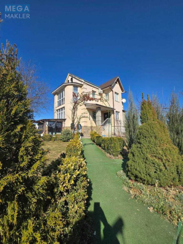 Продаж 4 кімнатної квартири (140/?/?), 1 пов. 2 пов. будинку, <a class="location-link" href="/danilovka-selo-kv/" title="Недвижимость Данилівка">Данилівка</a>, Незалежності (изображение 1)
