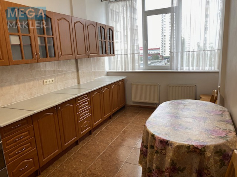 Оренда 2 кімнатної квартири, стандарт, <a class="location-link" href="/kiev/" title="Недвижимость Київ">Київ</a>, <a class="location-link" href="/kiev/darnickij/" title="Недвижимость Дарницький район">Дарницький р-н</a>, Петра Григорека ( <img src="https://megamakler.com.ua/metro/00ff00.gif" alt="" class="metro" /> м. Позняки, 5 ) (изображение 1)